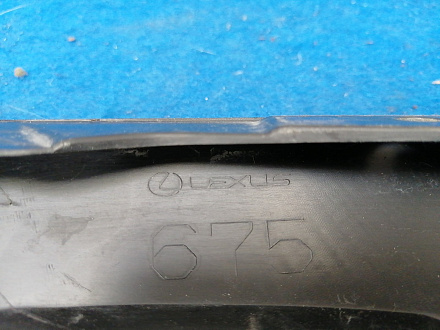 AA031722; Накладка переднего бампера правая (52437-48040) для Lexus RX IV (2019 — н.в.)/БУ; Оригинал; Р1, Мелкий дефект; 