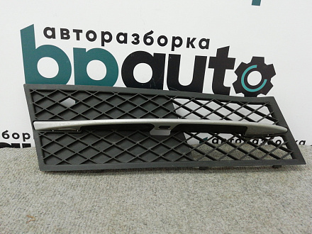 AA004335; Решетка переднего бампера правая (5111 7200700) для BMW 5 серия VI Sedan (F10) (2009-2013)/БУ; Оригинал; Р0, Хорошее; 