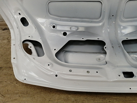 Фотография детали AA038129; Крышка багажника (64401-33400) для Toyota Camry/БУ; Оригинал; Р1, Мелкий дефект; . Фото номер 21