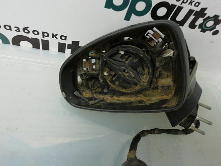 AA000407; Зеркало левое, 6 контактов (8X1 857 409 F) для Audi A1/БУ; Оригинал; Р1, Мелкий дефект; 