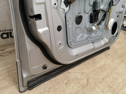AA036754; Дверь передняя левая, стойка 45 см (H0101JD0M0) для Nissan Qashqai/БУ; Оригинал; Р1, Мелкий дефект; KY0, Серебро