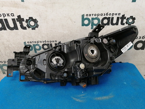 Фотография детали AA037188; Фара правая галоген (GHR4-51030) для Mazda 6 III (GJ) (2012-2015)/БУ; Оригинал; Р1, Мелкий дефект; . Фото номер 17