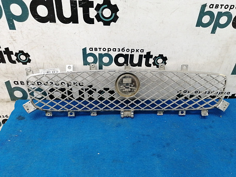Фотография детали AA017896; Решетка радиатора (9X438C437A) для Jaguar X-Type рест. (2008-2009)/БУ; Оригинал; Р1, Мелкий дефект; . Фото номер 5