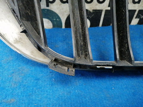 Фотография детали AA032305; Решетка радиатора левая (51117338571) для BMW Х3 II (F25)  рест. (2014-2017)/БУ; Оригинал; Р2, Удовлетворительное; . Фото номер 13