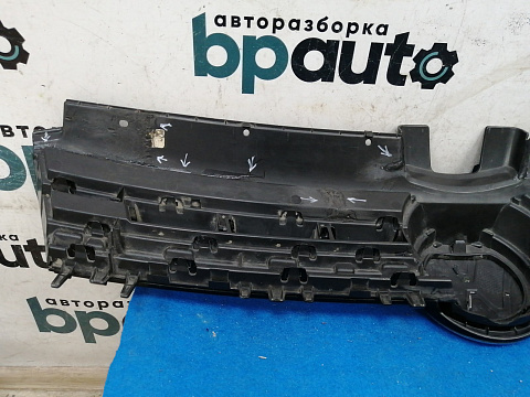 Фотография детали AA027391; Решетка радиатора (5G0853653E) для Volkswagen Golf/БУ; Оригинал; Р2, Удовлетворительное; . Фото номер 14