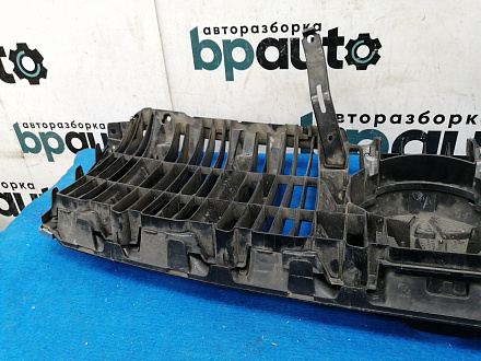 Решетка радиатора Тойота Land Cruiser Prado 150 2010 — 2013, б/у, фото 11