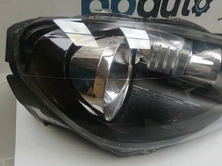 AA046037; Фара галоген правая (5K1941006P) для Volkswagen Golf/БУ; Оригинал; Р1, Мелкий дефект; 