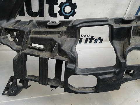 Фотография детали AA045496; Кронштейн , каркас переднего бампера левый (A2048854165) для Mercedes-Benz C-klasse III рест. (W204) (2011-2015)/БУ; Оригинал; Р1, Мелкий дефект; . Фото номер 5