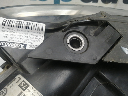 AA046039; Фара галоген левая (3C0941005 AB) для Volkswagen Passat/БУ; Оригинал; Р1, Мелкий дефект; 