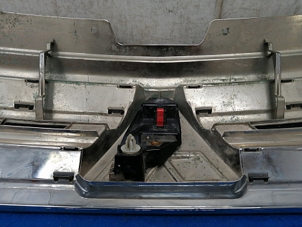 AA033317; Решетка радиатора (7450A992) для Mitsubishi Outlander III рест.2 (2015-2018)/БУ; Оригинал; Р2, Удовлетворительное; 