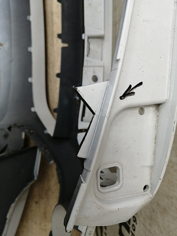 Фотография детали AA032312; Бампер передний, М-пакет; под паркт.; под омыват. (51118056492) для BMW Х6 II (F16) (2014-2019)/БУ; Оригинал; Р1, Мелкий дефект; . Фото номер 10