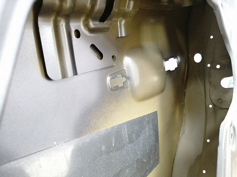Фотография детали AA019454; Дверь задняя правая (95242607) для Chevrolet Orlando (2011-2014)/БУ; Оригинал; Р0, Хорошее; (GYV) Темно-серый. Фото номер 15