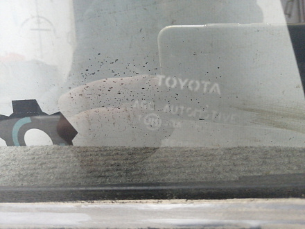 AA011301; Форточка задней левой двери, стекло (68124-12850) для Toyota Auris/БУ; Оригинал; Р0, Хорошее; 