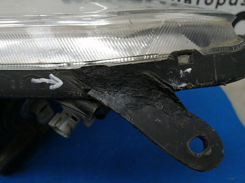 Фотография детали AA021289; Фара галоген правая (81130-0F010) для Toyota Corolla Verso рест. (2004-2007)/БУ; Оригинал; Р1, Мелкий дефект; . Фото номер 5
