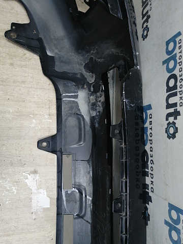 Фотография детали AA045924; Бампер передний; под паркт.; под омыват. (52119-60J00) для Toyota Land Cruiser 200 рест. (2012 — 2015)/БУ; Оригинал; Р1, Мелкий дефект; . Фото номер 13