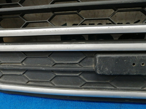 Фотография детали AA028233; Решетка переднего бампера (CN15-17B968) для Ford EcoSport I (2014-2018)/БУ; Оригинал; Р2, Удовлетворительное; . Фото номер 10