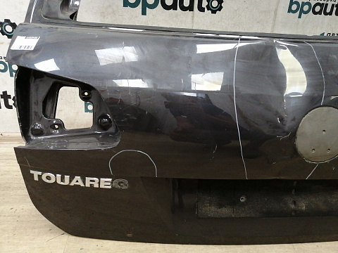 Фотография детали AA029456; Крышка багажника (7P6827025) для Volkswagen Touareg/БУ; Оригинал; Р2, Удовлетворительное; . Фото номер 8