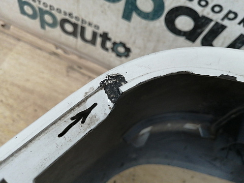 Фотография детали AA042870; Бампер задний; без паркт. (8200916804) для Renault Logan I рест. (2009-2015)/БУ; Оригинал; Р1, Мелкий дефект; . Фото номер 17