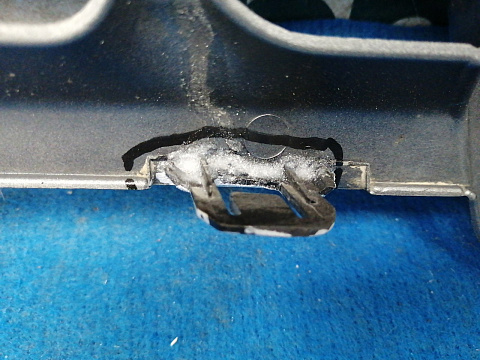 Фотография детали AA033312; Решетка радиатора (62310-JD000) для Nissan Qashqai I (2006-2010)/БУ; Оригинал; Р2, Удовлетворительное; . Фото номер 25