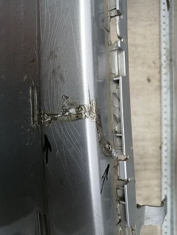 Фотография детали AA046128; Бампер передний; под паркт.; под омыват. (7S71-17757-A) для Ford Mondeo/БУ; Оригинал; Р1, Мелкий дефект; . Фото номер 7