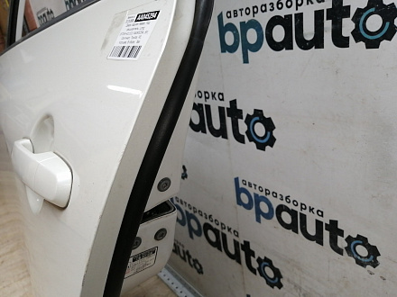 AA045294; Дверь задняя левая, под расширитель, Long (67004-42110) для Toyota Rav4/БУ; Оригинал; Р0, Хорошее; (070) Белый перламутр 3х. сл.