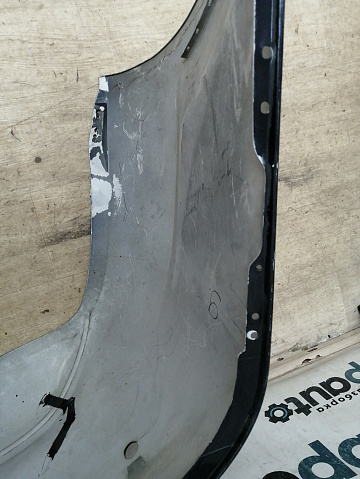 Фотография детали AA038259; Бампер задний; под паркт. (8M51-F17906-ACW) для Ford Focus II Sedan рест. (2007- 2011)/БУ; Оригинал; Р1, Мелкий дефект; . Фото номер 12