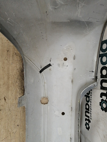 Фотография детали AA038361; Бампер задний; под паркт. (8M51-F17906-ACW) для Ford Focus II Sedan рест. (2007- 2011)/БУ; Оригинал; Р1, Мелкий дефект; . Фото номер 17