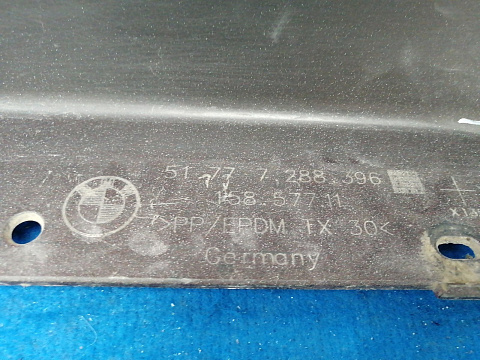 Фотография детали AA035143; Накладка порога правая (51777288396) для BMW 1 серия F21/БУ; Оригинал; Р1, Мелкий дефект; . Фото номер 11