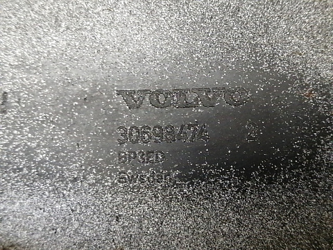 Фотография детали AA030602; Юбка заднего бампера; под паркт. (30698474) для Volvo XC70 II (2007-2013)/БУ; Оригинал; Р1, Мелкий дефект; . Фото номер 9