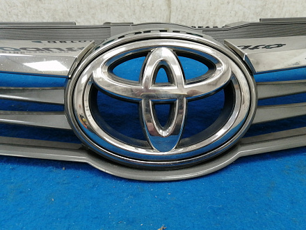 AA033272; Решетка радиатора (53101-33510) для Toyota Camry 55 рест. (2014 — 2017)/БУ; Оригинал; Р2, Удовлетворительное; 