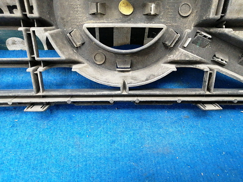 Фотография детали AA032281; Решетка радиатора (31283261) для Volvo S80 II рест. (2010-2013)/БУ; Оригинал; Р1, Мелкий дефект; . Фото номер 13