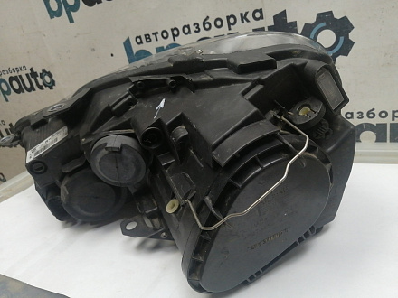 AA046037; Фара галоген правая (5K1941006P) для Volkswagen Golf/БУ; Оригинал; Р1, Мелкий дефект; 