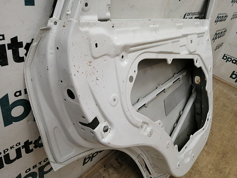 Фотография детали AA038002; Дверь задняя левая (77003-1U010) для Kia Sorento/БУ; Оригинал; Р2, Удовлетворительное; . Фото номер 14