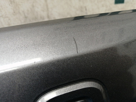 AA031396; Молдинг крышки багажника, не хром (76810-60131) для Toyota Land Cruiser Prado/БУ; Оригинал; Р1, Мелкий дефект; 