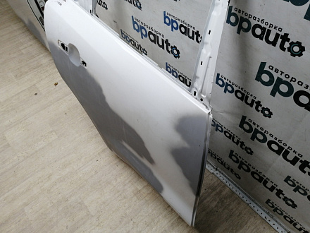 AA045177; Дверь задняя правая (T4A1370) для Jaguar F-Pace I (2016-2020)/БУ; Оригинал; Р1, Мелкий дефект;