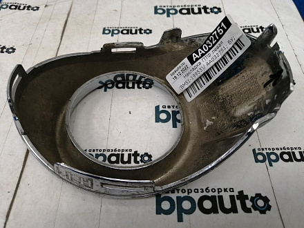 AA032751; Накладка ПТФ левая (BM51-19953) для Ford Focus/БУ; Оригинал; Р1, Мелкий дефект; 