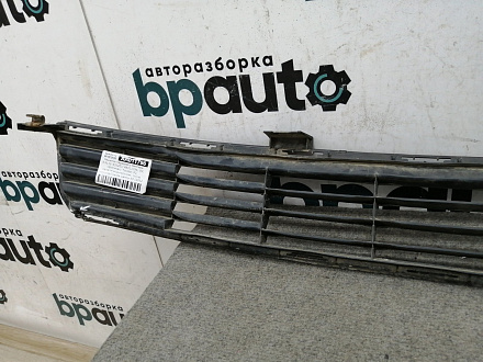 AA011796; Решетка переднего бампера (53112-33120) для Toyota Camry 50 (2012 — 2014)/БУ; Оригинал; Р2, Удовлетворительное; 