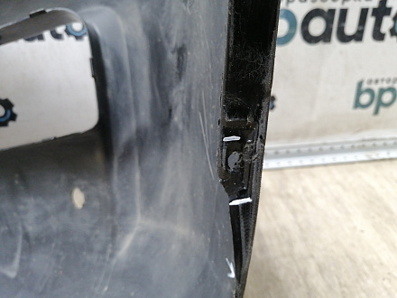 AA045330; Бампер передний; под паркт.; под омыват. (52119-60M50) для Toyota Land Cruiser 200 рест.2 (2015 - 2021)/БУ; Оригинал; Р1, Мелкий дефект; 