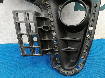 AA036586; Накладка ПТФ левая (86523-H0000) для Kia Rio IV Sedan (2017- 2020)/БУ; Оригинал; Р1, Мелкий дефект; 