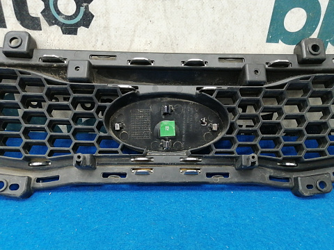 Фотография детали AA028774; Решетка радиатора (86350-1Y000) для Kia Picanto II 5D (2011-2015)/БУ; Оригинал; Р1, Мелкий дефект; . Фото номер 11