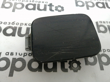 AA045963; Заглушка буксир.крюка переднего бампера (51117184707) для BMW 5 серия Е60 Е61/БУ; Оригинал; Р1, Мелкий дефект; 