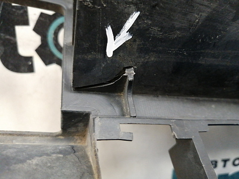 Фотография детали AA037795; Решетка переднего бампера (9649581880) для Peugeot 207/БУ; Оригинал; Р0, Хорошее; . Фото номер 12
