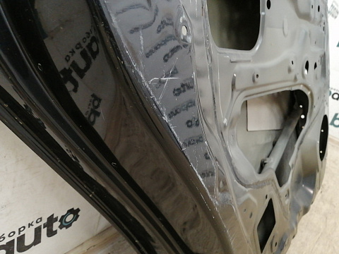 Фотография детали AA037915; Дверь задняя левая (67004-0F020) для Toyota Verso/БУ; Оригинал; Р3, Под восстановление; . Фото номер 14