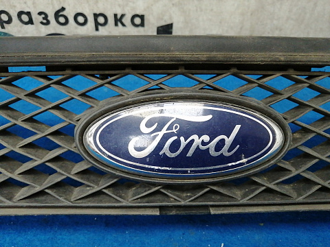 Фотография детали AA032232; Решетка радиатора (6M21-R8200-A) для Ford S-MAX I (2006-2010)/БУ; Оригинал; Р1, Мелкий дефект; . Фото номер 4