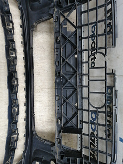 AA045518; Бампер передний; под паркт.; под омыват. (4L0 807 437 H) для Audi Q7 I рест. (2010-2015)/БУ; Оригинал; Р1, Мелкий дефект; 