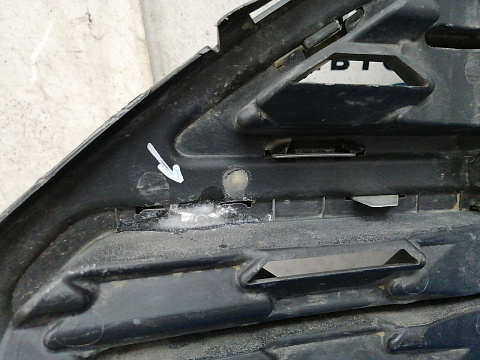 Фотография детали AA028233; Решетка переднего бампера (CN15-17B968) для Ford EcoSport I (2014-2018)/БУ; Оригинал; Р2, Удовлетворительное; . Фото номер 19