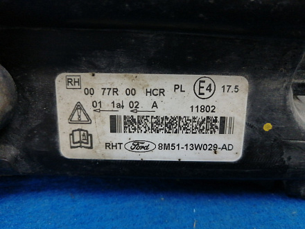 AA018903; Фара галоген правая, светлый отражатель (8M51-13W029-AD) для Ford Focus/БУ; Оригинал; Р1, Мелкий дефект; 