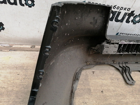 Фотография детали AA000515; Бампер задний; без паркт. (4B5807511T) для Audi A6 II (C5) рест. (2001-2004)/БУ; Оригинал; Р1, Мелкий дефект; . Фото номер 13