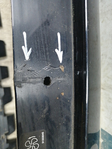 Фотография детали BA000050; Бампер передний; под омыват. (30678678) для Volvo XC70/БУ; Оригинал; Р1, Мелкий дефект; . Фото номер 27