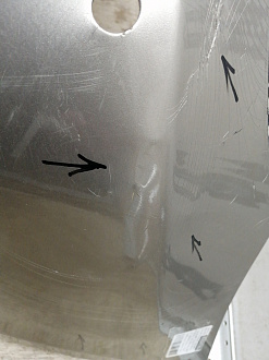 AA045303; Бампер передний; под паркт.; под омыват. (51117178068) для BMW 5 серия Е60 Е61/БУ; Оригинал; Р1, Мелкий дефект; 